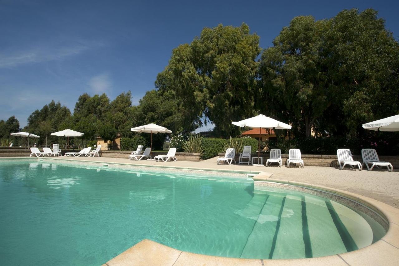 Agriturismo Le Pescine ヴァダ エクステリア 写真