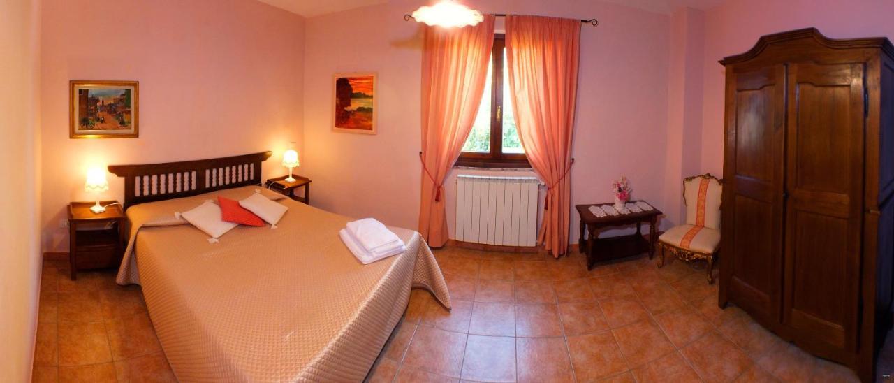 Agriturismo Le Pescine ヴァダ エクステリア 写真