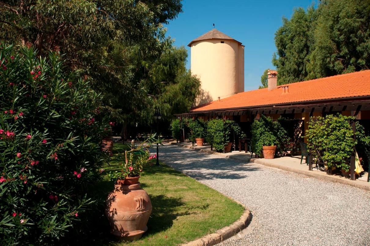Agriturismo Le Pescine ヴァダ エクステリア 写真