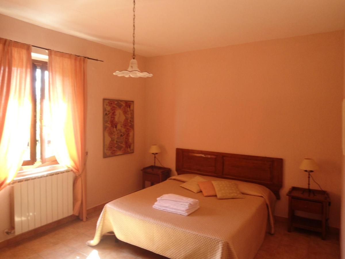Agriturismo Le Pescine ヴァダ エクステリア 写真