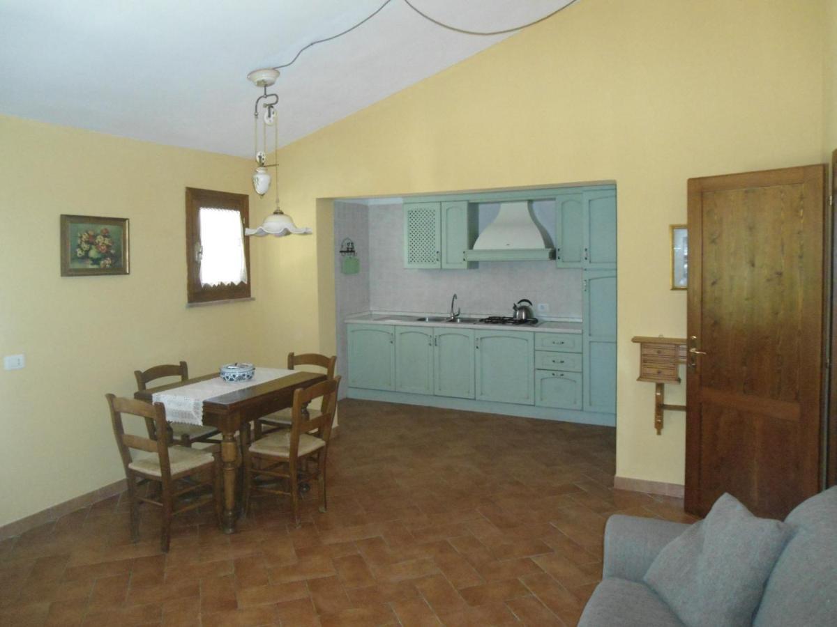 Agriturismo Le Pescine ヴァダ エクステリア 写真