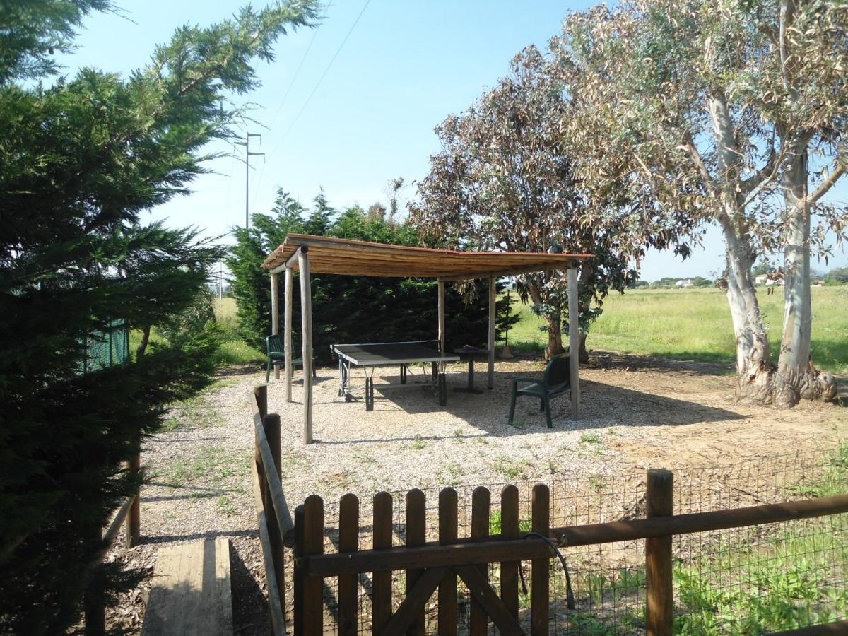Agriturismo Le Pescine ヴァダ エクステリア 写真