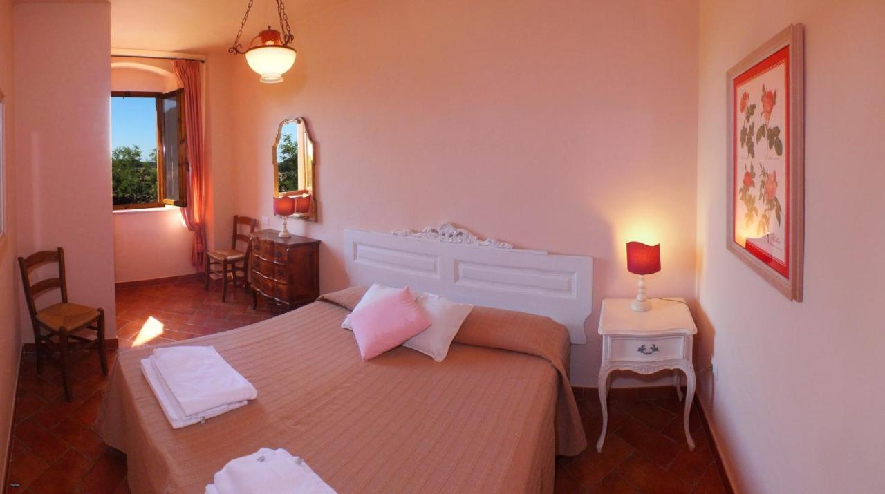 Agriturismo Le Pescine ヴァダ エクステリア 写真