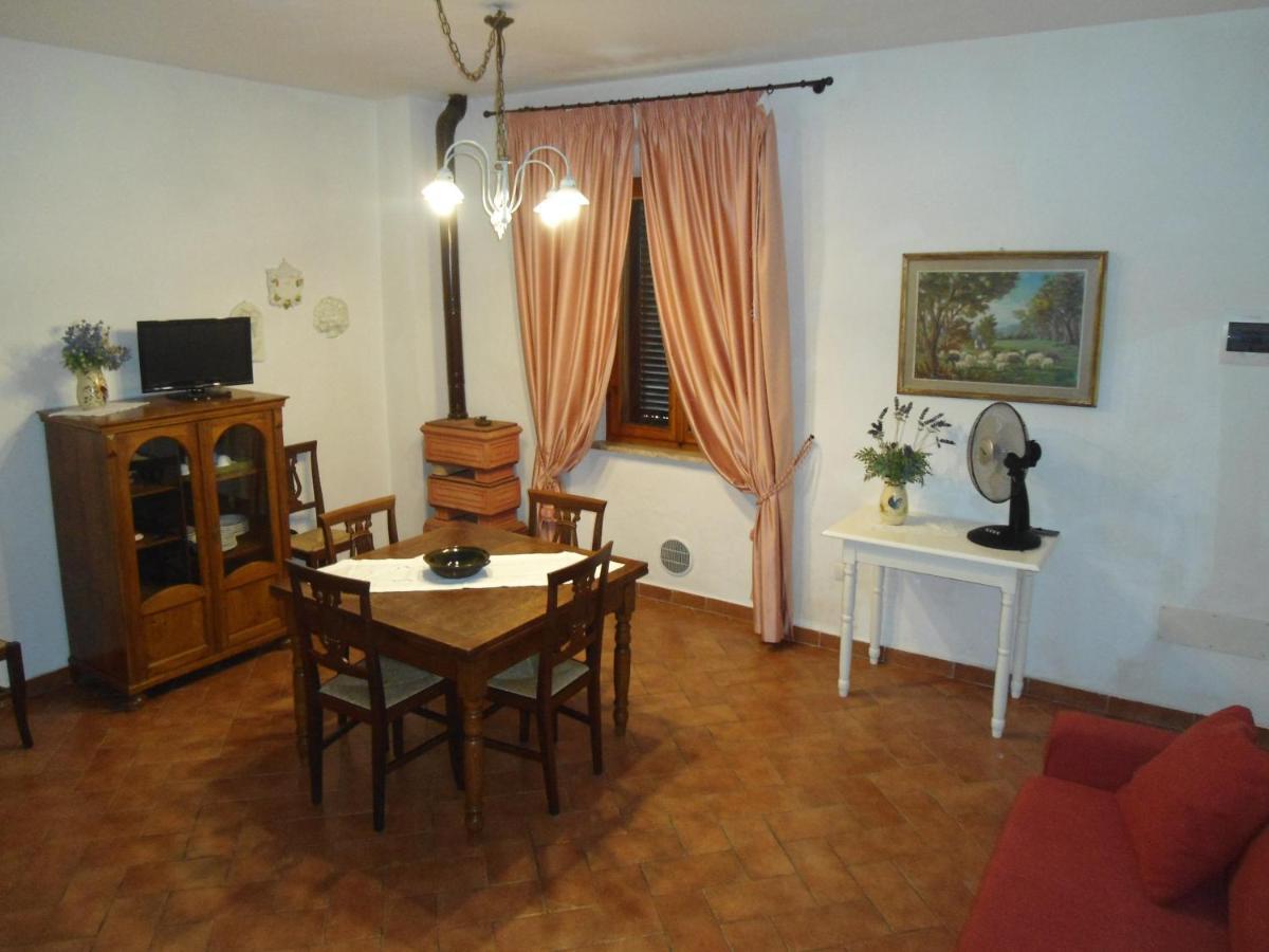 Agriturismo Le Pescine ヴァダ エクステリア 写真